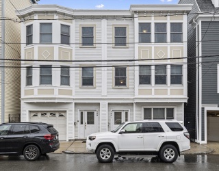 157 W 6th St, Boston, Massachusetts, 4 Bedrooms Bedrooms, 8 Rooms Rooms,2.5 BathroomsBathrooms,Residential Lease,For Rent,W 6th St,73515646