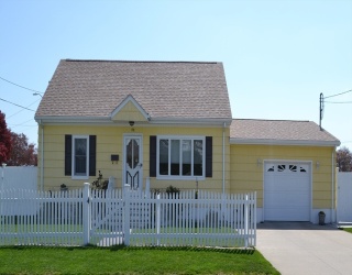 198 Bolton St, New Bedford, Massachusetts, 5 Bedrooms Bedrooms, 7 Rooms Rooms,2 BathroomsBathrooms,Residential,For Sale,Bolton St,73515603