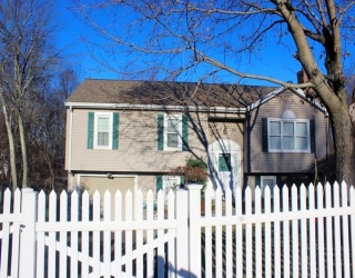 19 Hillando Dr, Shrewsbury, Massachusetts, 3 Bedrooms Bedrooms, 9 Rooms Rooms,2.5 BathroomsBathrooms,Residential Lease,For Rent,Hillando Dr,73492664