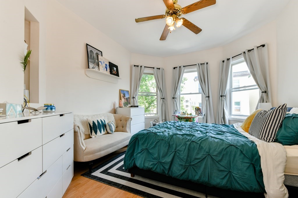 835 E 2nd, Boston, Massachusetts, 4 Bedrooms Bedrooms, 9 Rooms Rooms,2 BathroomsBathrooms,Residential Lease,For Rent,E 2nd,73512026