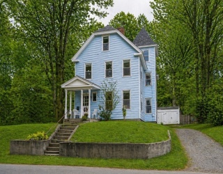 182 Cottage St, Athol, Massachusetts, 5 Bedrooms Bedrooms, 10 Rooms Rooms,2 BathroomsBathrooms,Residential Income,For Sale,Cottage St,73509084
