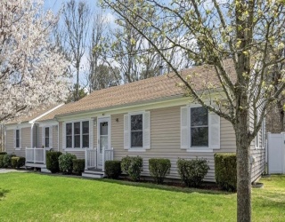 3 Harness Dr, Falmouth, Massachusetts, 4 Bedrooms Bedrooms, 7 Rooms Rooms,2 BathroomsBathrooms,Residential,For Sale,Harness Dr,73515665