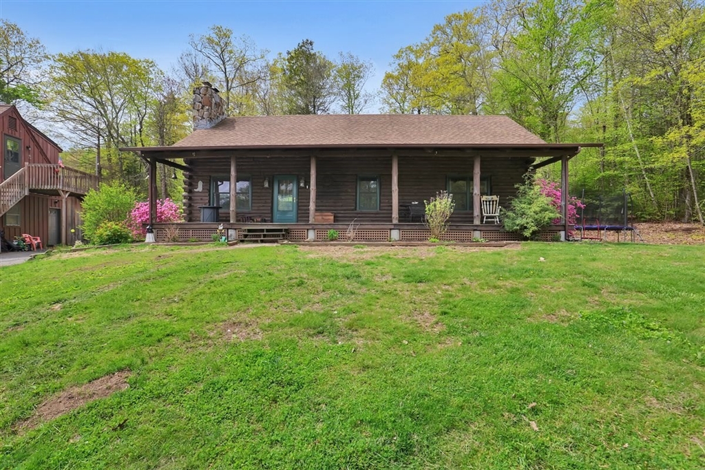 41 Woronoco Rd, Blandford, Massachusetts, 4 Bedrooms Bedrooms, 9 Rooms Rooms,3 BathroomsBathrooms,Residential Income,For Sale,Woronoco Rd,73515685