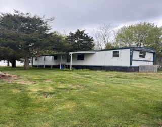301 Bulgarmarsh Rd, Tiverton, Rhode Island, 2 Bedrooms Bedrooms, 4 Rooms Rooms,1 BathroomBathrooms,Residential,For Sale,Bulgarmarsh Rd,73515678