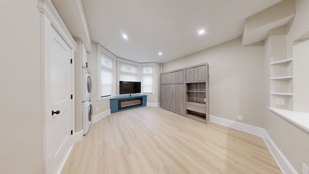 41 Edgerly Rd, Boston, Massachusetts, 3 Rooms Rooms,1 BathroomBathrooms,Residential Lease,For Rent,Edgerly Rd,73515691