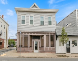 193-195 Winthrop St, Winthrop, Massachusetts, ,Commercial Sale,For Sale,Winthrop St,73515709