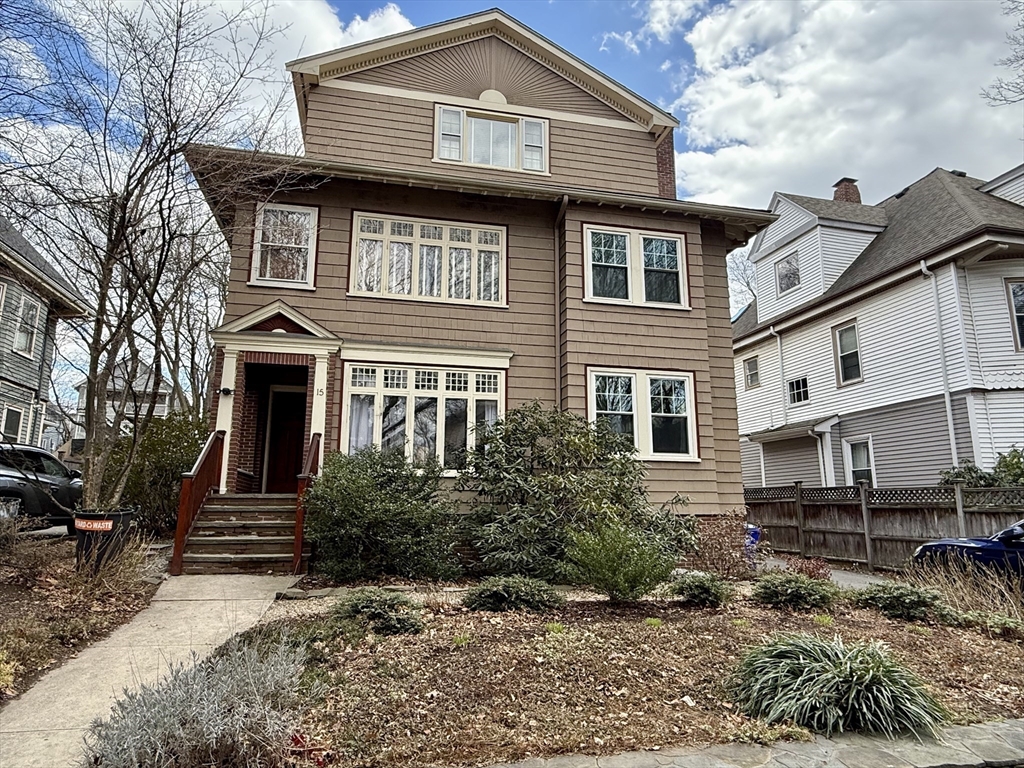 15 Stetson St, Brookline, Massachusetts, 3 Bedrooms Bedrooms, 8 Rooms Rooms,1 BathroomBathrooms,Residential Lease,For Rent,Stetson St,73515714