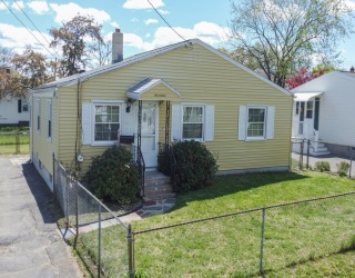 17 Mcbride St, Springfield, Massachusetts, 3 Bedrooms Bedrooms, 5 Rooms Rooms,1 BathroomBathrooms,Residential,For Sale,Mcbride St,73515716