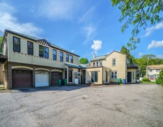 298 River St, Newton, Massachusetts, 3 Bedrooms Bedrooms, 6 Rooms Rooms,2 BathroomsBathrooms,Residential Lease,For Rent,River St,73515721