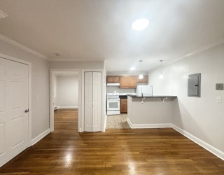 80 Summer Street, Malden, Massachusetts, 1 Bedroom Bedrooms, 3 Rooms Rooms,1 BathroomBathrooms,Residential Lease,For Rent,Summer Street,73515723