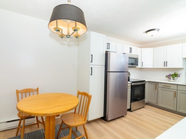 137 Winthrop St, Framingham, Massachusetts, 1 Bedroom Bedrooms, 3 Rooms Rooms,1 BathroomBathrooms,Residential,For Sale,Winthrop St,73515731 137 Winthrop St, Framingham, Massachusetts, 1 Bedroom Bedrooms, 3 Rooms Rooms,1 BathroomBathrooms,Residential,For Sale,Winthrop St,73515731