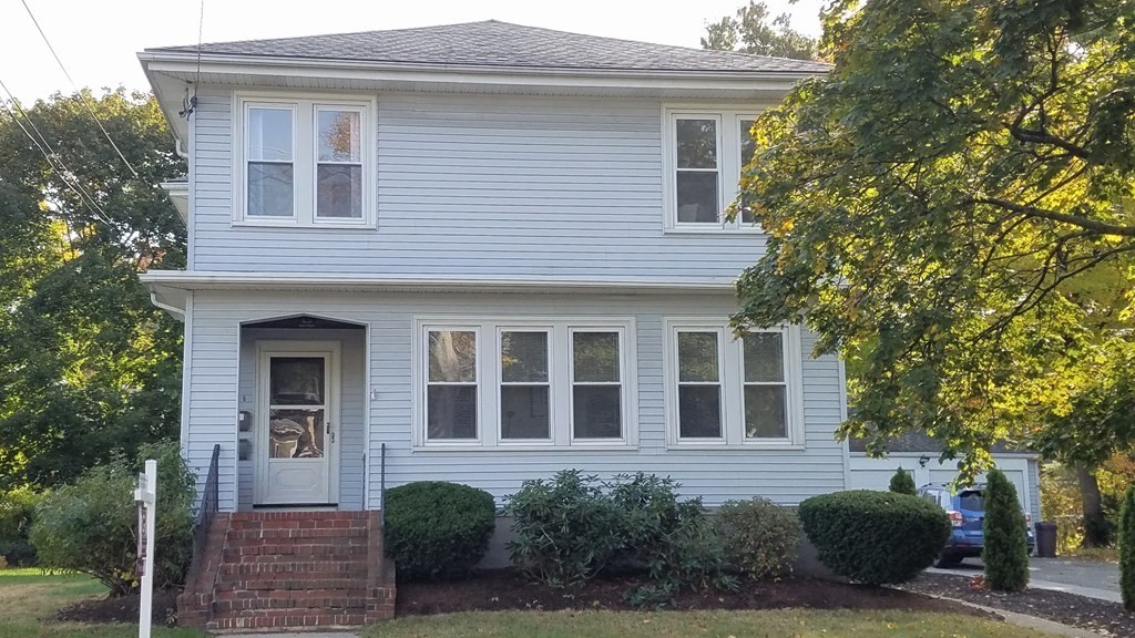 346 Lexington St, Newton, Massachusetts, 3 Bedrooms Bedrooms, 6 Rooms Rooms,1.5 BathroomsBathrooms,Residential Lease,For Rent,Lexington St,73511113
