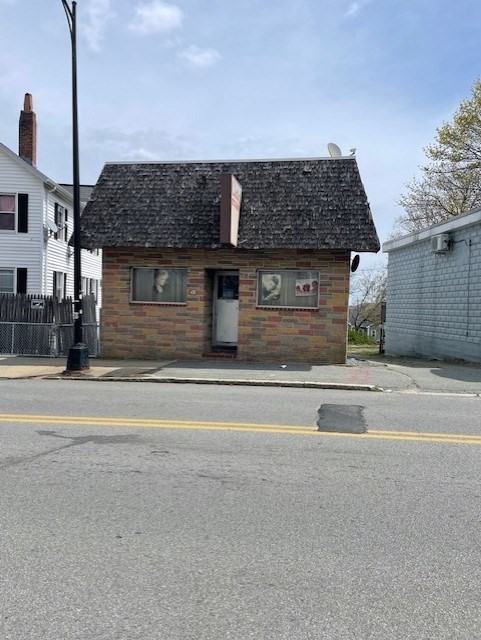 770 County St, New Bedford, Massachusetts, ,Commercial Sale,For Sale,County St,73515803