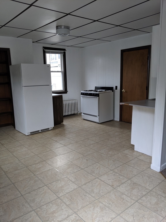 109 Mechanic, Marlborough, Massachusetts, 1 Bedroom Bedrooms, 3 Rooms Rooms,1 BathroomBathrooms,Residential Lease,For Rent,Mechanic,73515810