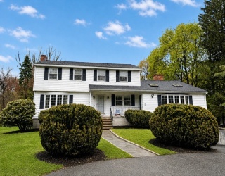 307 Glen Rd, Weston, Massachusetts, 4 Bedrooms Bedrooms, 9 Rooms Rooms,2.5 BathroomsBathrooms,Residential Lease,For Rent,Glen Rd,73515813