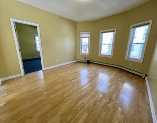 1 Wyeth St, Malden, Massachusetts, 2 Bedrooms Bedrooms, 5 Rooms Rooms,1 BathroomBathrooms,Residential Lease,For Rent,Wyeth St,73515822