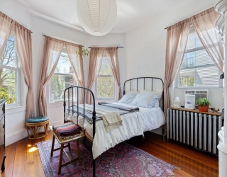 17 Germania St, Boston, Massachusetts, 3 Bedrooms Bedrooms, 5 Rooms Rooms,1 BathroomBathrooms,Residential Lease,For Rent,Germania St,73515819