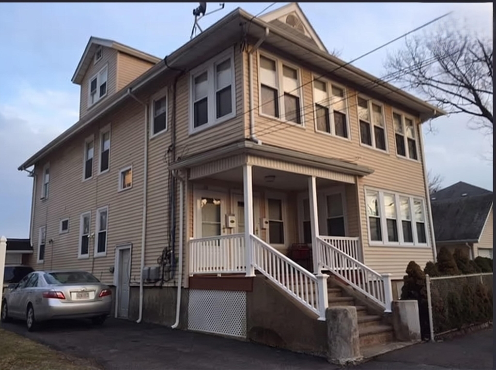 175 Coleman St, Malden, Massachusetts, 2 Bedrooms Bedrooms, 5 Rooms Rooms,1 BathroomBathrooms,Residential Lease,For Rent,Coleman St,73515838