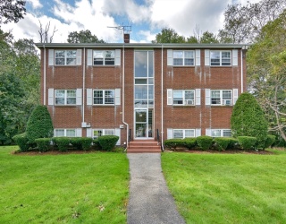 50 Edgelawn Ave, North Andover, Massachusetts, 2 Bedrooms Bedrooms, 4 Rooms Rooms,1 BathroomBathrooms,Residential,For Sale,Edgelawn Ave,73515841