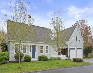 225 Old Oaken Bucket Road, Norwell, Massachusetts, 4 Bedrooms Bedrooms, 8 Rooms Rooms,2 BathroomsBathrooms,Residential,For Sale,Old Oaken Bucket Road,73515853