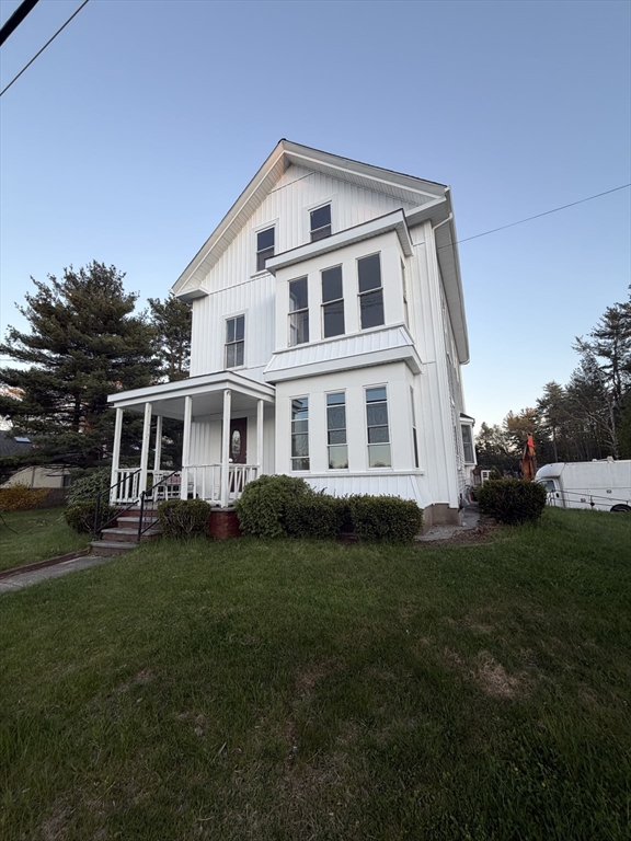 1003 Crescent St, Brockton, Massachusetts, 4 Bedrooms Bedrooms, 6 Rooms Rooms,1 BathroomBathrooms,Residential Lease,For Rent,Crescent St,73515858