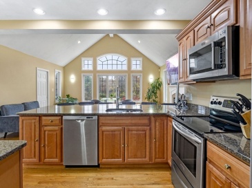 103 Barker St, North Andover, Massachusetts, 4 Bedrooms Bedrooms, 8 Rooms Rooms,3 BathroomsBathrooms,Residential,For Sale,Barker St,73514763 103 Barker St, North Andover, Massachusetts, 4 Bedrooms Bedrooms, 8 Rooms Rooms,3 BathroomsBathrooms,Residential,For Sale,Barker St,73514763