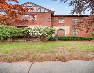 1800 Robeson St, Fall River, Massachusetts, 4 Bedrooms Bedrooms, 8 Rooms Rooms,1.5 BathroomsBathrooms,Residential,For Sale,Robeson St,73515894