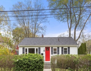 128 Dale St, Boston, Massachusetts, 3 Bedrooms Bedrooms, 10 Rooms Rooms,2 BathroomsBathrooms,Residential,For Sale,Dale St,73515960