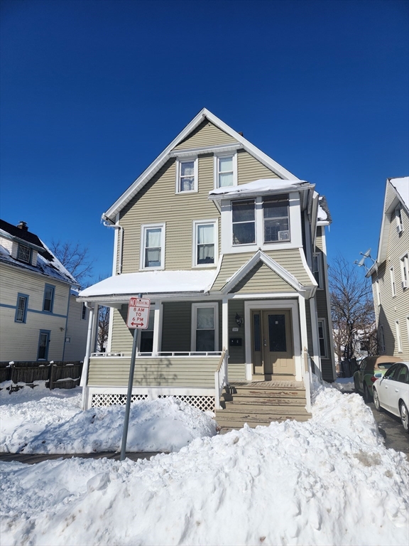 66 Palmer Ave, Springfield, Massachusetts, 9 Bedrooms Bedrooms, 14 Rooms Rooms,3 BathroomsBathrooms,Residential Income,For Sale,Palmer Ave,73480817
