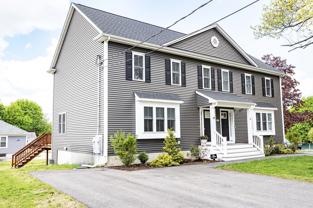 10 Patrick Street, Attleboro, Massachusetts, 3 Bedrooms Bedrooms, 6 Rooms Rooms,1.5 BathroomsBathrooms,Residential,For Sale,Patrick Street,73516007