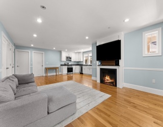 152-154 Savin Hill Ave, Boston, Massachusetts, 3 Bedrooms Bedrooms, 6 Rooms Rooms,2 BathroomsBathrooms,Residential Lease,For Rent,Savin Hill Ave,73516029