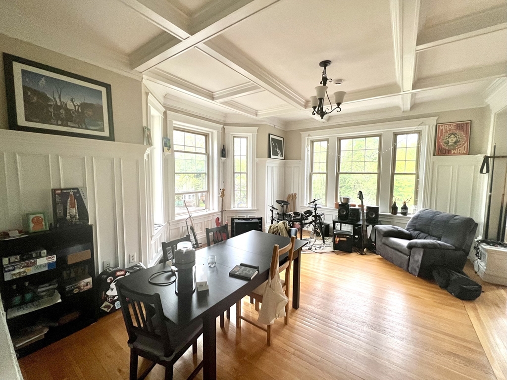 481 Boylston Street, Brookline, Massachusetts, 4 Bedrooms Bedrooms, 9 Rooms Rooms,2 BathroomsBathrooms,Residential Lease,For Rent,Boylston Street,73516031