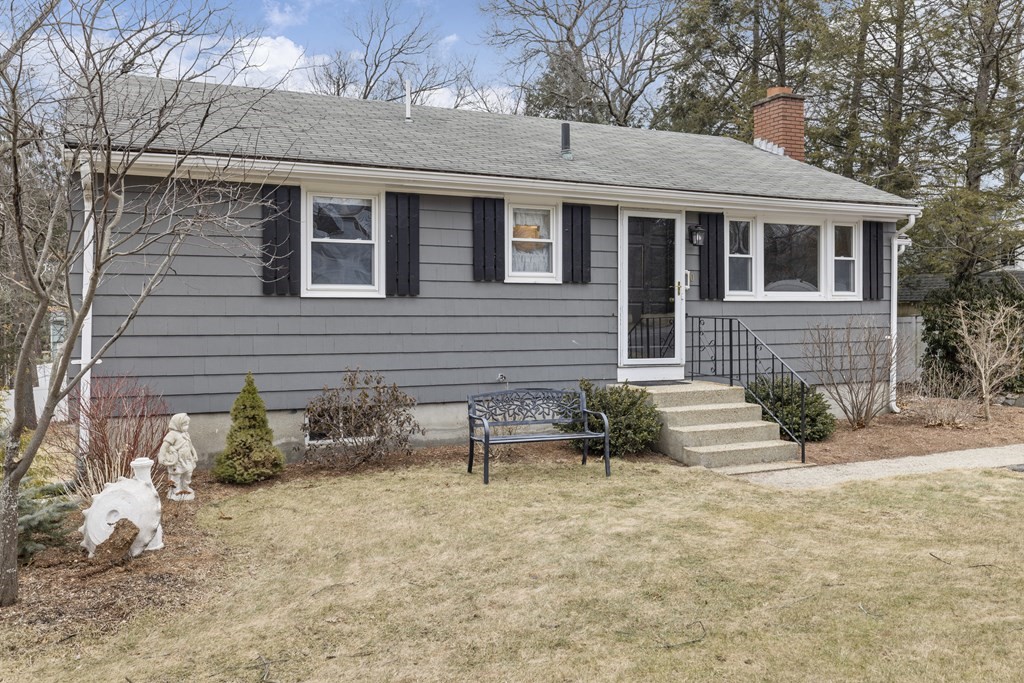 10 James Street, Lexington, Massachusetts, 2 Bedrooms Bedrooms, 5 Rooms Rooms,1 BathroomBathrooms,Residential Lease,For Rent,James Street,73516068