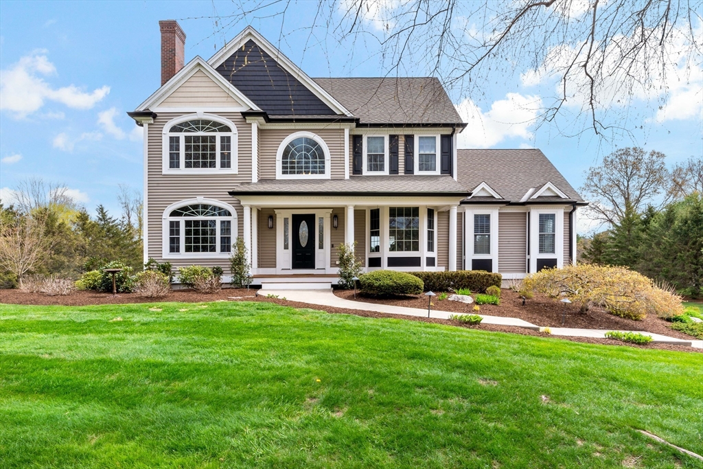 9 Round Farm Rd, Rehoboth, Massachusetts, 3 Bedrooms Bedrooms, 7 Rooms Rooms,2.5 BathroomsBathrooms,Residential,For Sale,Round Farm Rd,73515930