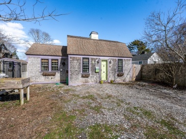 86 Sea St, Barnstable, Massachusetts, 2 Bedrooms Bedrooms, 4 Rooms Rooms,1 BathroomBathrooms,Residential,For Sale,Sea St,73499973