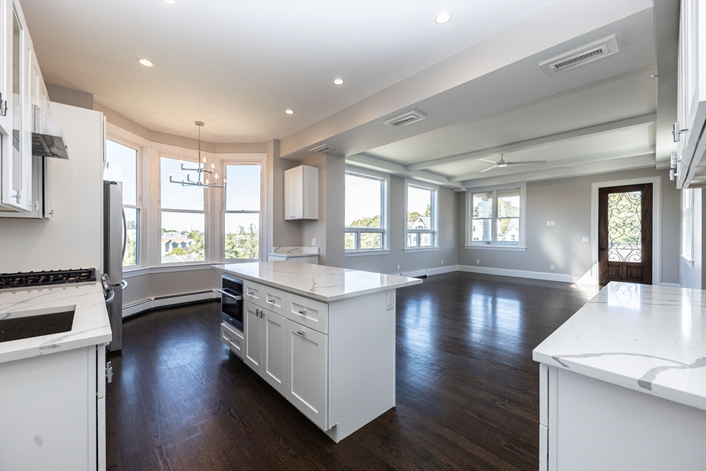 85 Regent St, Boston, Massachusetts, 2 Bedrooms Bedrooms, 5 Rooms Rooms,2 BathroomsBathrooms,Residential Lease,For Rent,Regent St,73443848