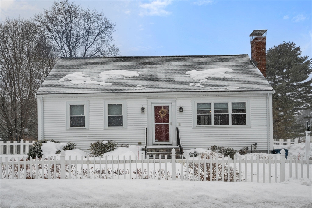 25 Wyman Road, Billerica, Massachusetts, 4 Bedrooms Bedrooms, 7 Rooms Rooms,2 BathroomsBathrooms,Residential,For Sale,Wyman Road,73482852