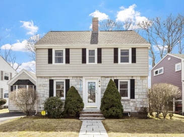 59 Eliot Road, Arlington, Massachusetts, 3 Bedrooms Bedrooms, 7 Rooms Rooms,1.5 BathroomsBathrooms,Residential,For Sale,Eliot Road,73494166