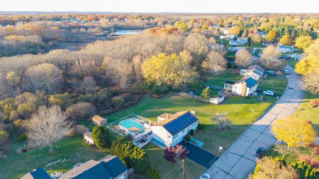 57 Mohawk Dr, Seekonk, Massachusetts, 3 Bedrooms Bedrooms, 6 Rooms Rooms,2 BathroomsBathrooms,Residential,For Sale,Mohawk Dr,73493155