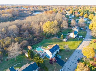 57 Mohawk Dr, Seekonk, Massachusetts, 3 Bedrooms Bedrooms, 6 Rooms Rooms,2 BathroomsBathrooms,Residential,For Sale,Mohawk Dr,73493155