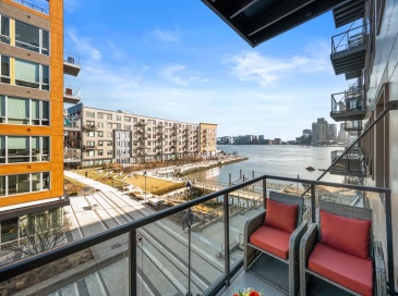 65 Lewis St, Boston, Massachusetts, 1 Bedroom Bedrooms, 3 Rooms Rooms,1 BathroomBathrooms,Residential,For Sale,Lewis St,73516479