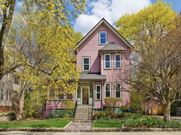 61 Dudley St., Medford, Massachusetts, 4 Bedrooms Bedrooms, 11 Rooms Rooms,3 BathroomsBathrooms,Residential,For Sale,Dudley St.,73488458