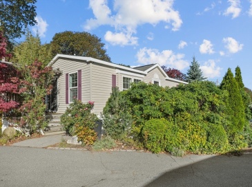 252 Newbury, Peabody, Massachusetts, 2 Bedrooms Bedrooms, 4 Rooms Rooms,1 BathroomBathrooms,Residential,For Sale,Newbury,73445310 252 Newbury, Peabody, Massachusetts, 2 Bedrooms Bedrooms, 4 Rooms Rooms,1 BathroomBathrooms,Residential,For Sale,Newbury,73445310