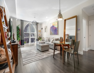 2 Clarendon St, Boston, Massachusetts, 2 Bedrooms Bedrooms, 4 Rooms Rooms,1 BathroomBathrooms,Residential Lease,For Rent,Clarendon St,73516127