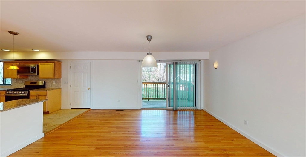 22-24 Broadlawn Park, Boston, Massachusetts, 4 Bedrooms Bedrooms, 6 Rooms Rooms,2 BathroomsBathrooms,Residential Lease,For Rent,Broadlawn Park,73516138