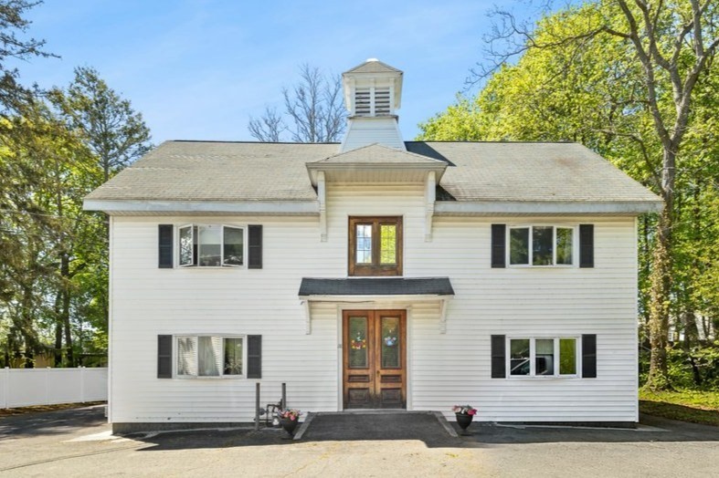28 Union St, Rockland, Massachusetts, 1 Bedroom Bedrooms, 3 Rooms Rooms,1 BathroomBathrooms,Residential,For Sale,Union St,73516146