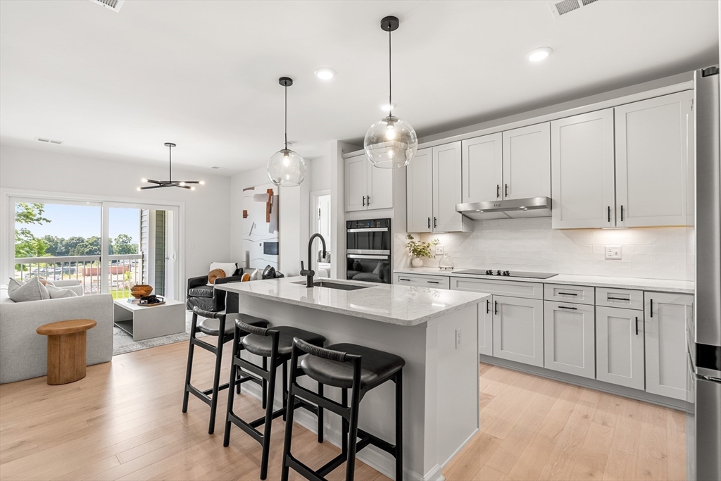 30 Coppersmith Way, Canton, Massachusetts, 2 Bedrooms Bedrooms, 6 Rooms Rooms,2 BathroomsBathrooms,Residential,For Sale,Coppersmith Way,73516151
