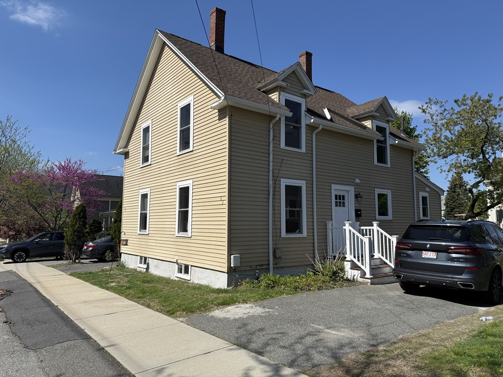63 Holland St, Winchester, Massachusetts, 2 Bedrooms Bedrooms, 4 Rooms Rooms,1 BathroomBathrooms,Residential Lease,For Rent,Holland St,73516177
