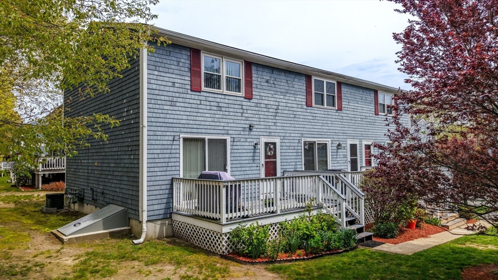 120 Lewin St, Fall River, Massachusetts, 2 Bedrooms Bedrooms, 4 Rooms Rooms,1.5 BathroomsBathrooms,Residential,For Sale,Lewin St,73516305