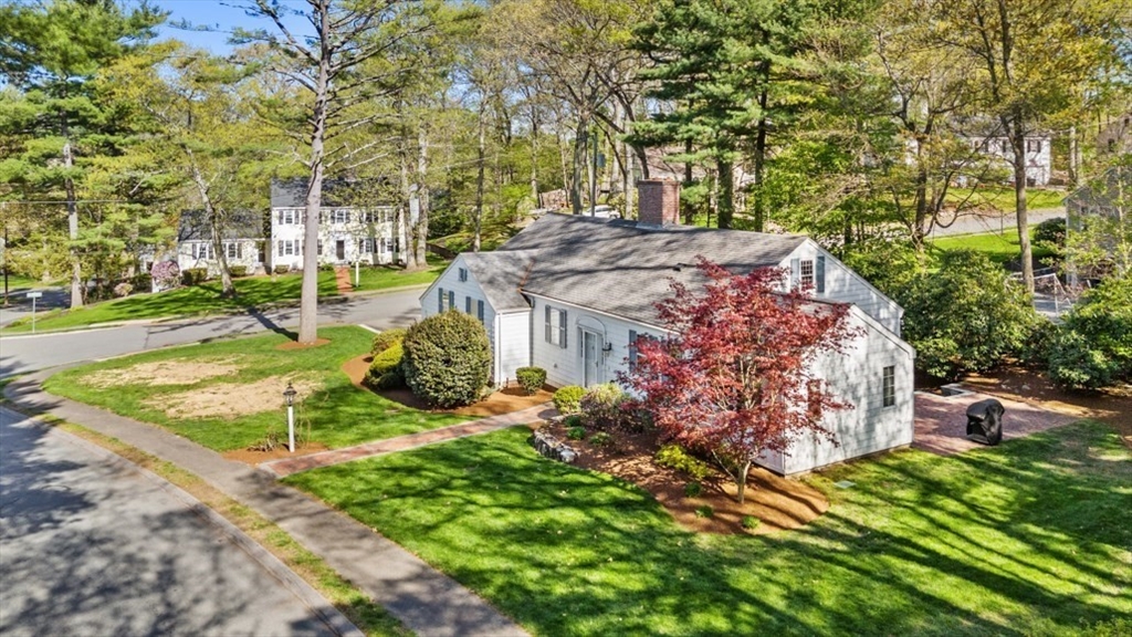 1 Westway, Lynnfield, Massachusetts, 3 Bedrooms Bedrooms, 6 Rooms Rooms,3 BathroomsBathrooms,Residential,For Sale,Westway,73516241